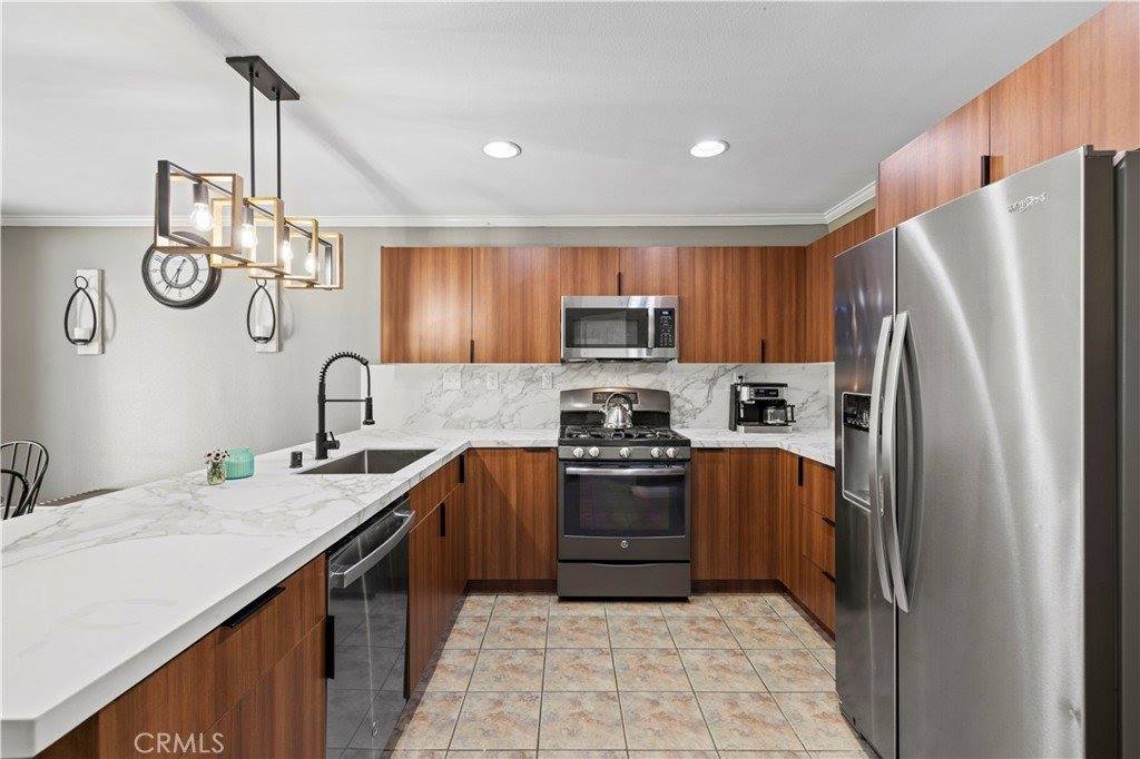 17755 Maplehurst Place, Canyon Country, CA 91387