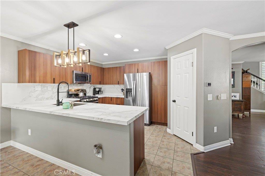 17755 Maplehurst Place, Canyon Country, CA 91387