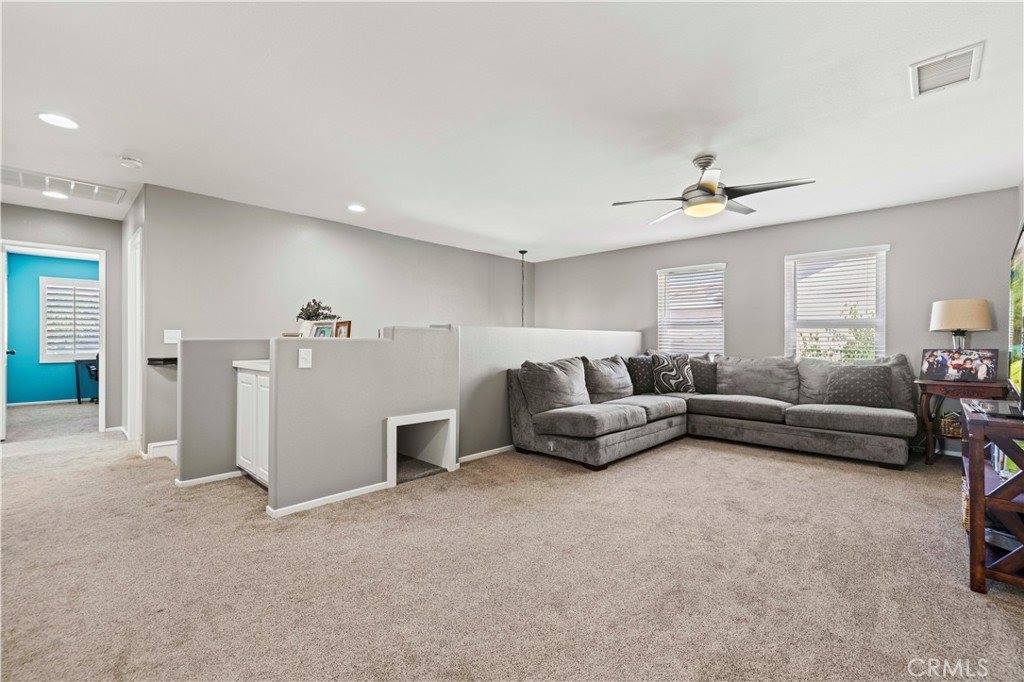 17755 Maplehurst Place, Canyon Country, CA 91387