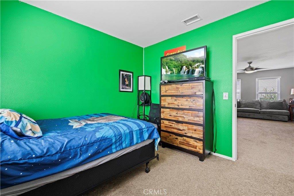 17755 Maplehurst Place, Canyon Country, CA 91387