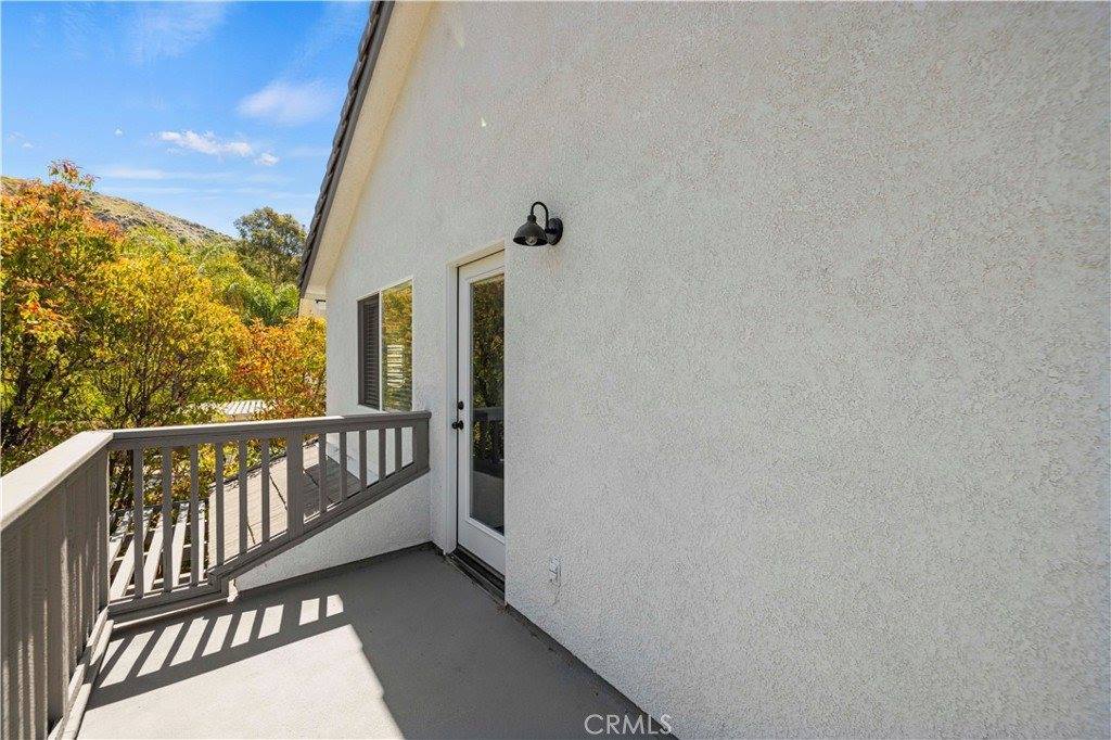 17755 Maplehurst Place, Canyon Country, CA 91387