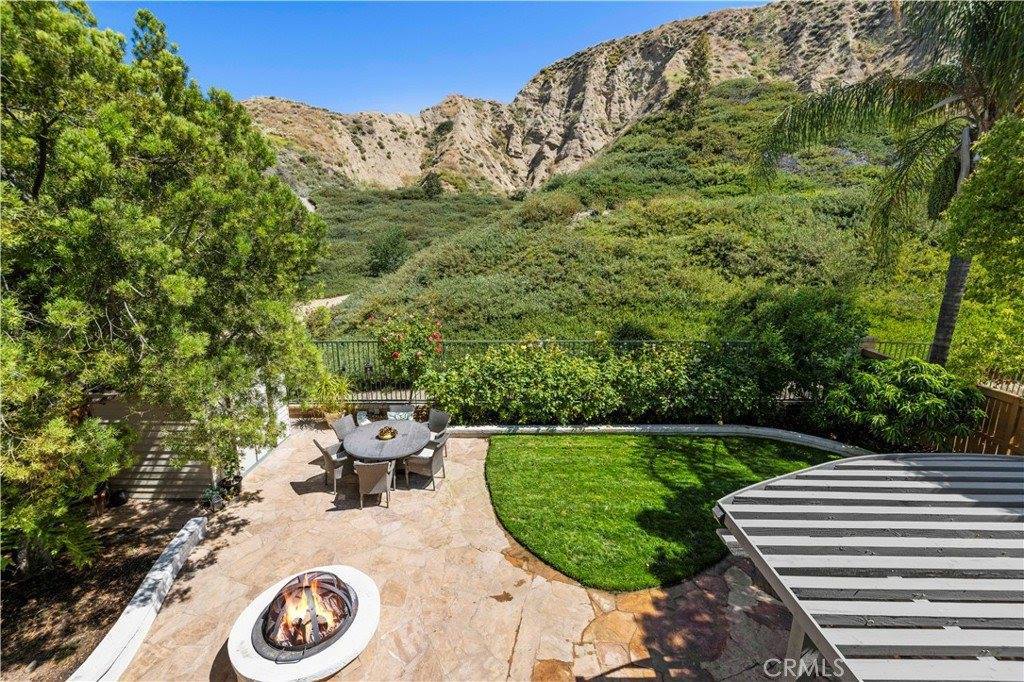17755 Maplehurst Place, Canyon Country, CA 91387