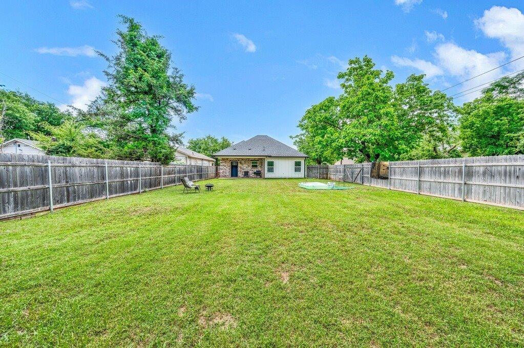 2025 McKenzie Avenue, Waco, TX 76708