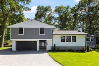 65 Churchill Dr, Norwood, MA 02062