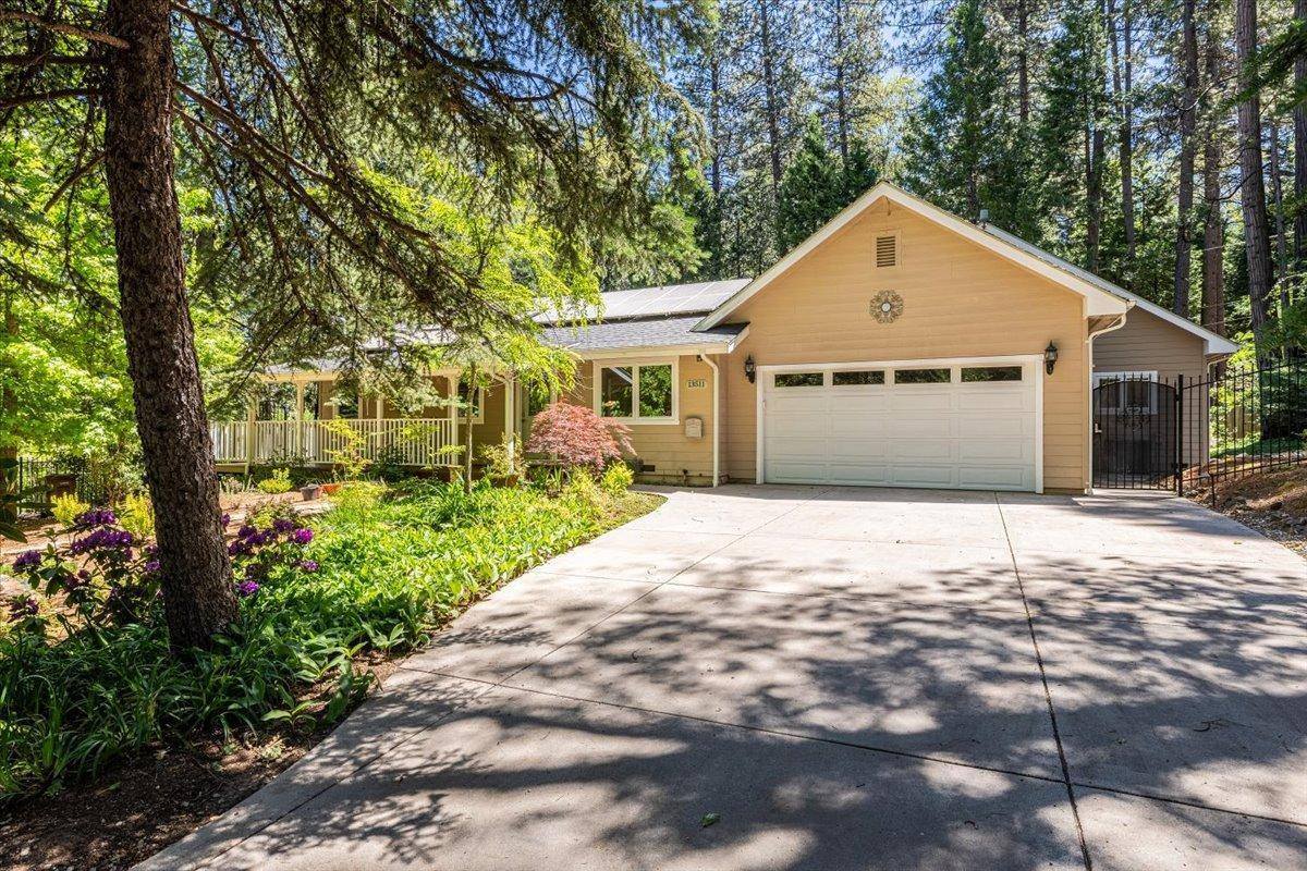 13511 North Meadow View Drive, Grass Valley, CA 95945
