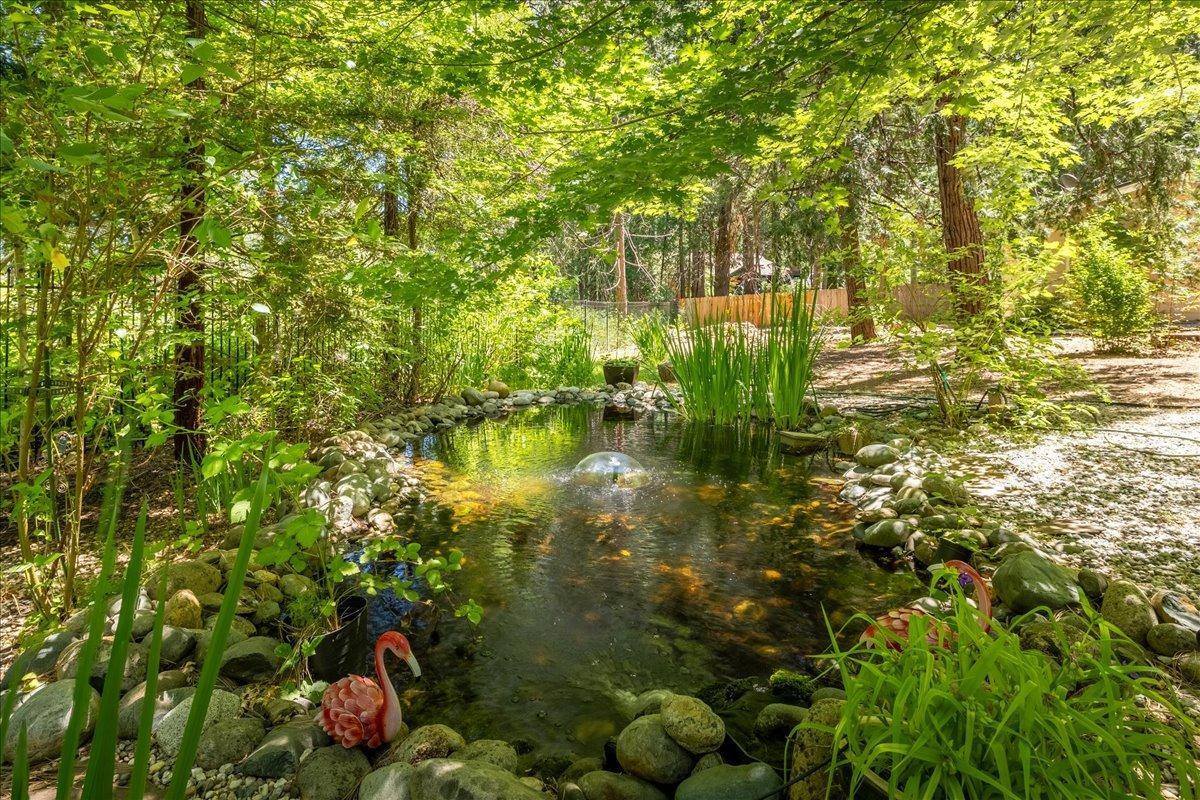 13511 North Meadow View Drive, Grass Valley, CA 95945