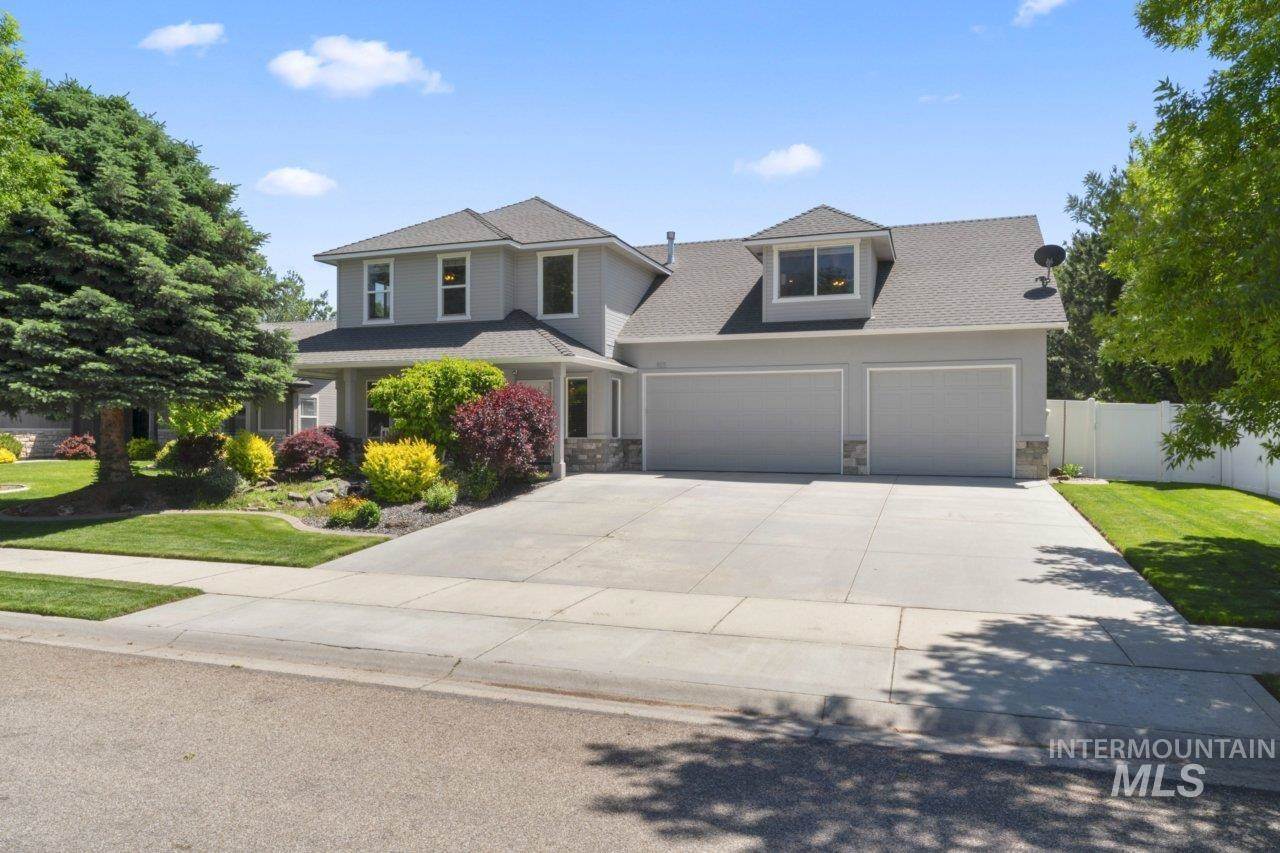 665 W Bear Track Dr, Meridian, ID 83642