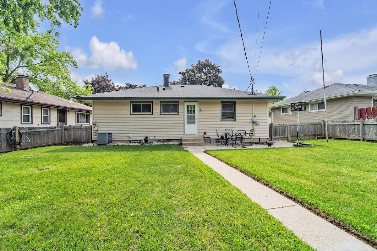 6411 South 19th St, Milwaukee, WI 53211