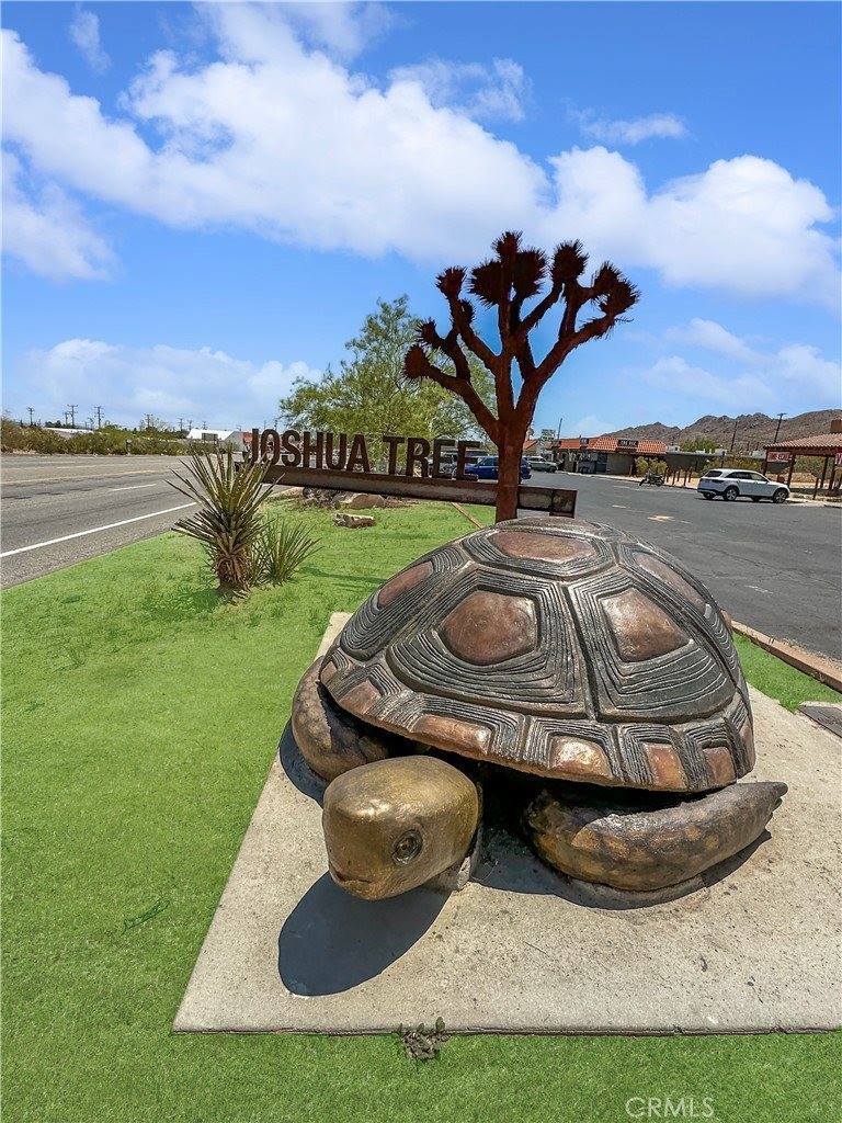 6631 Cahuilla Avenue, 29 Palms, CA 92277