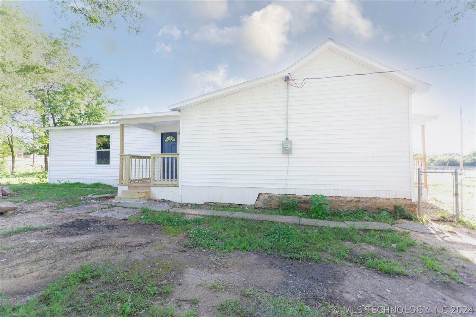 100 2nd, Haileyville, OK 74432