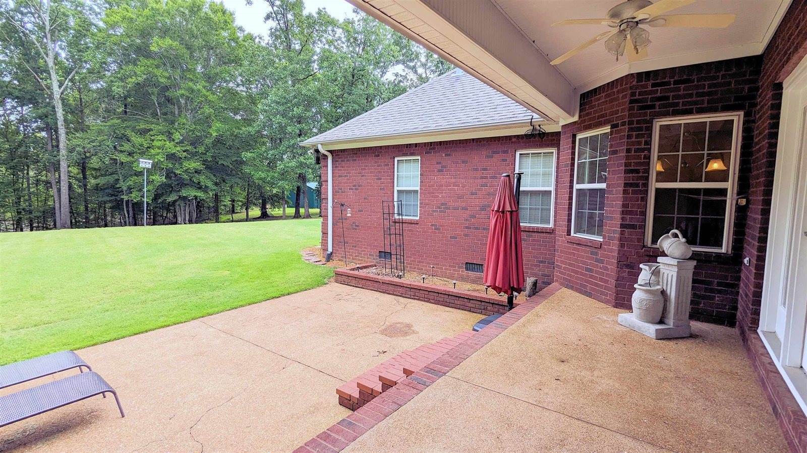 165 Hunters Glen Lane, Henderson, TN 38340