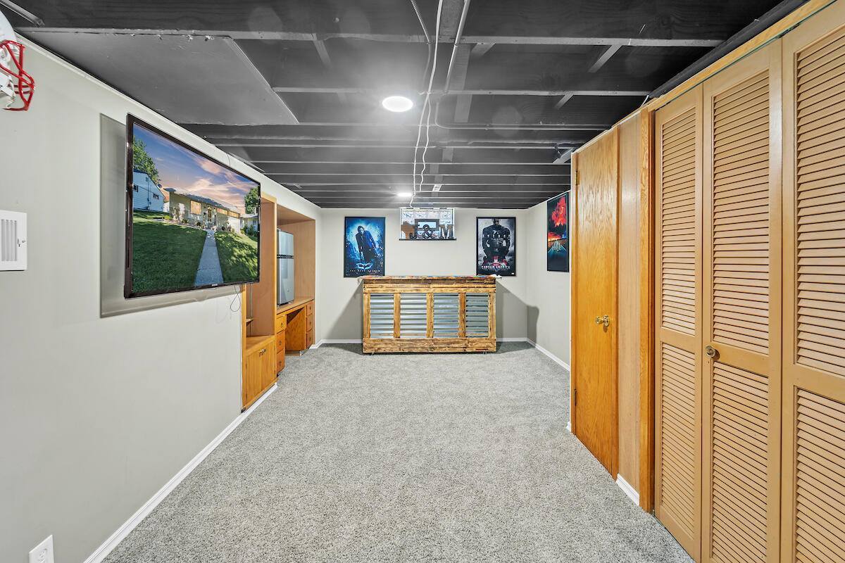 3201 South 67th St, Milwaukee, WI 53219