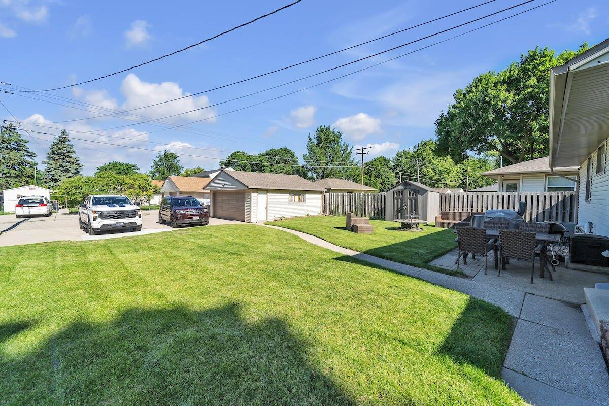 3201 South 67th St, Milwaukee, WI 53219