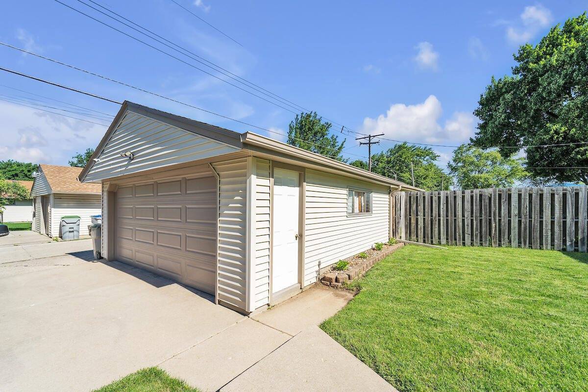 3201 South 67th St, Milwaukee, WI 53219