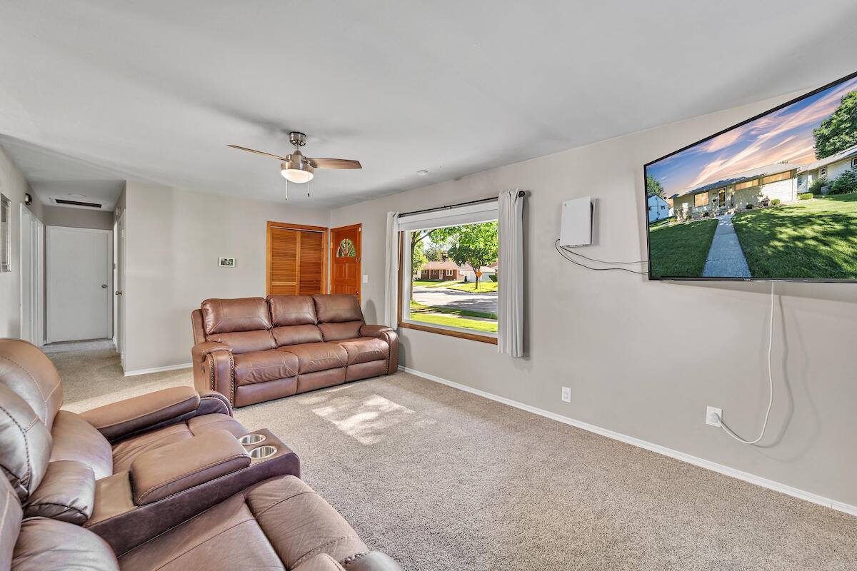 3201 South 67th St, Milwaukee, WI 53219