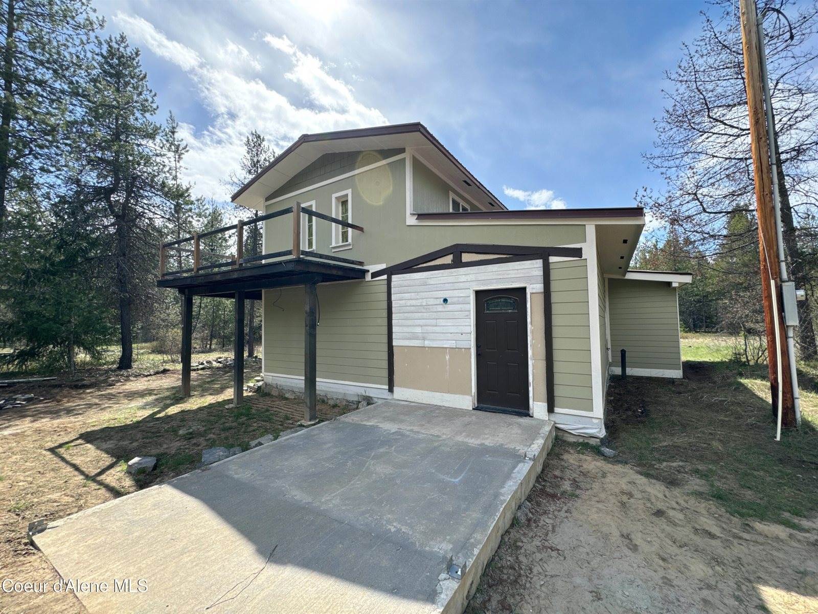 242 Lodgepole Ln, Moyie Springs, ID 83845