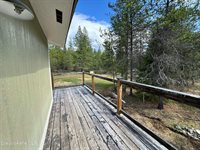 242 Lodgepole Ln, Moyie Springs, ID 83845