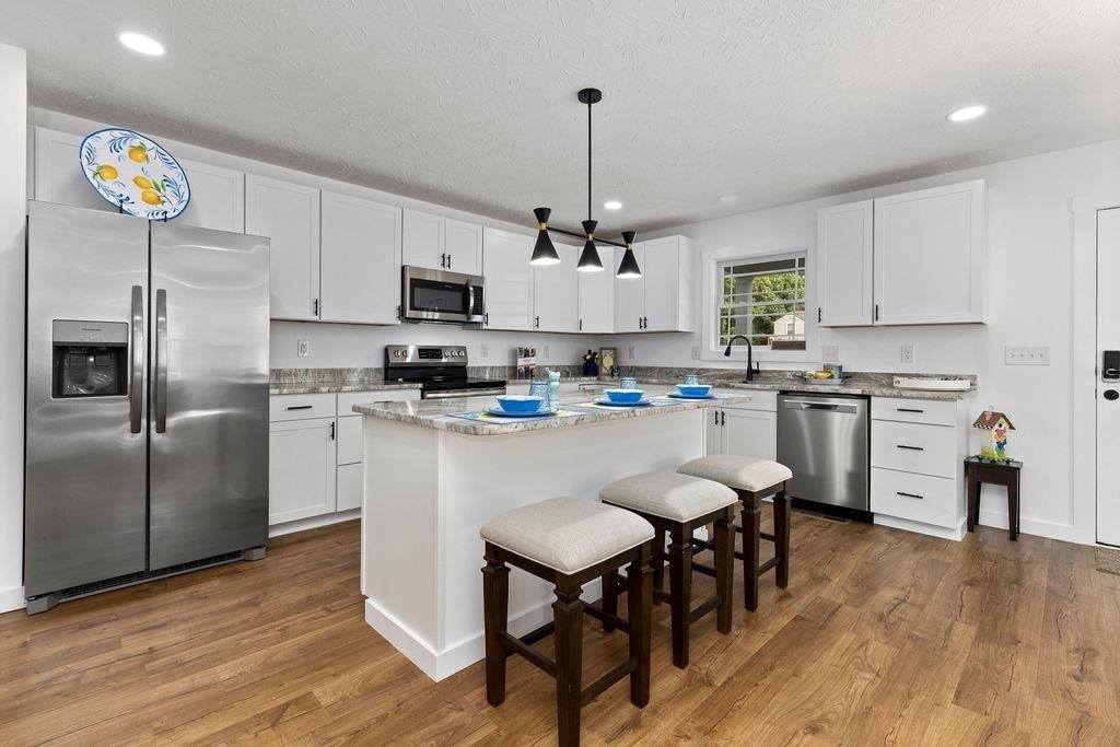 1221 S Delphine Ave, Waynesboro, VA 22980