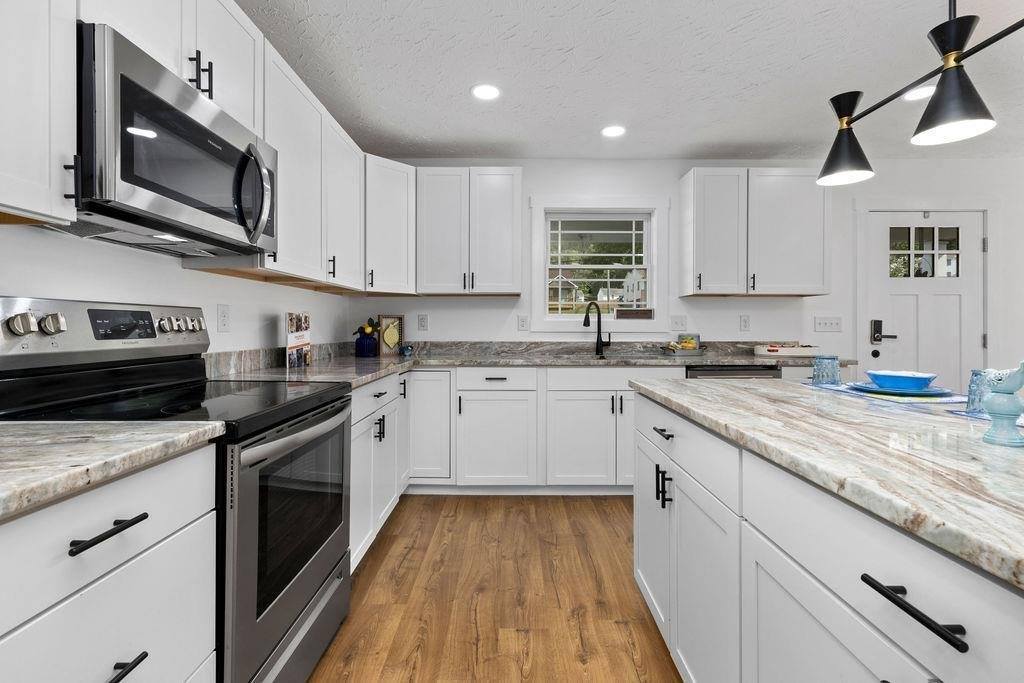 1221 S Delphine Ave, Waynesboro, VA 22980