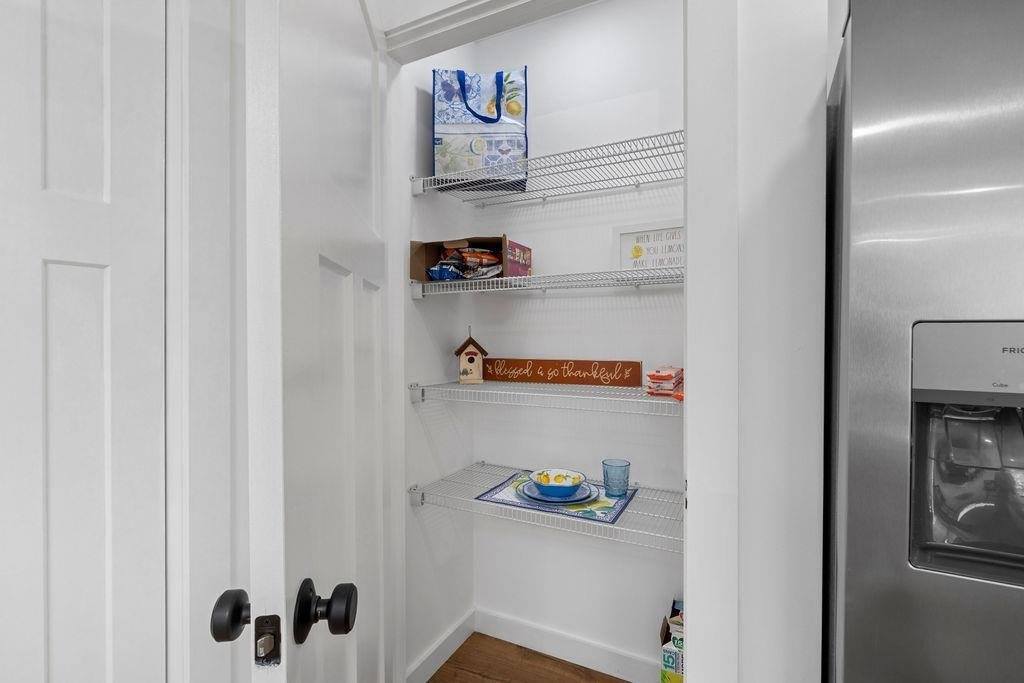 1221 S Delphine Ave, Waynesboro, VA 22980