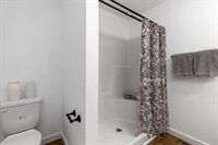 1221 S Delphine Ave, Waynesboro, VA 22980