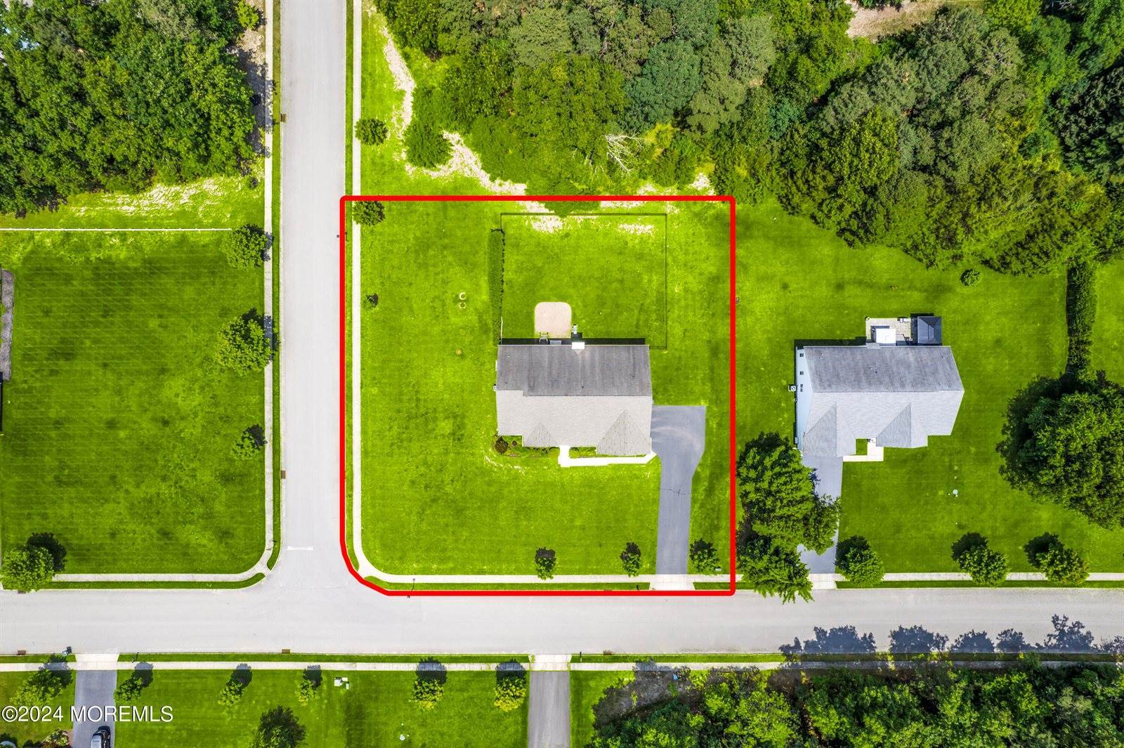 8 Aidan Lane, Jackson, NJ 08527