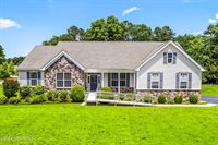 8 Aidan Lane, Jackson, NJ 08527