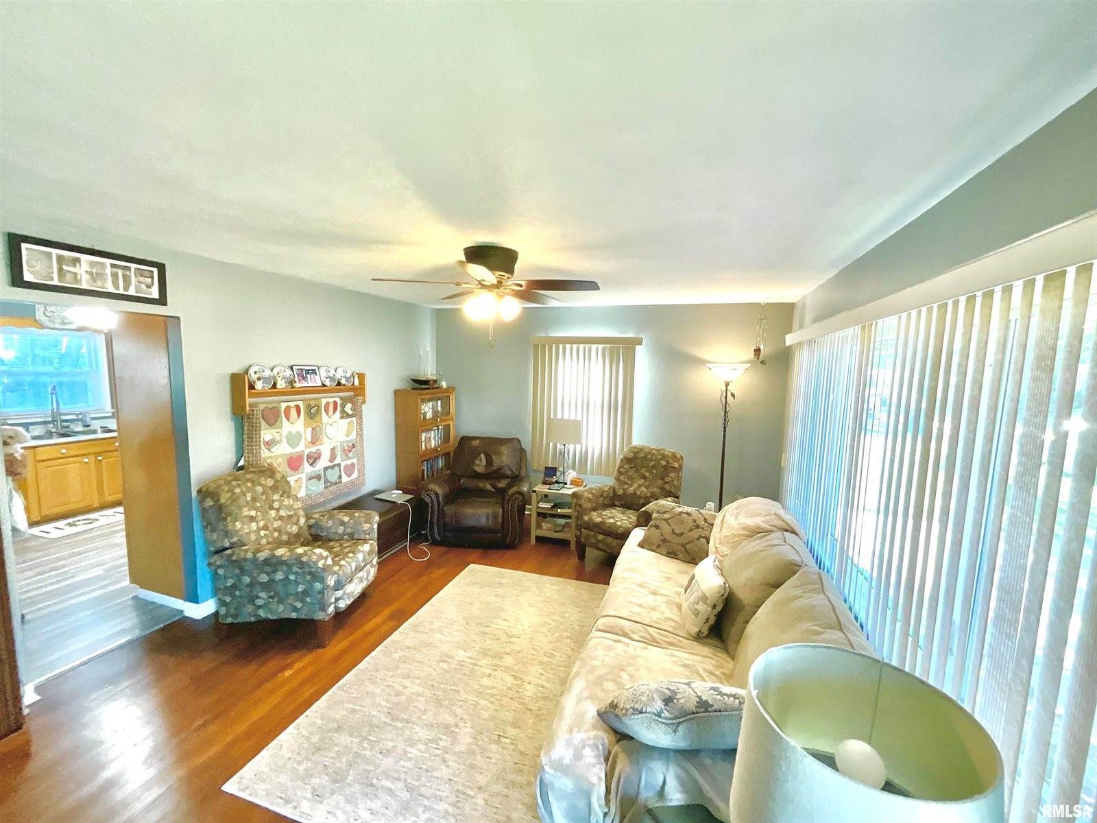 552 29TH Avenue, East Moline, IL 61244