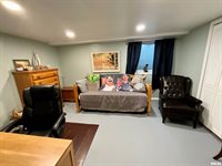 552 29TH Avenue, East Moline, IL 61244