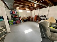 552 29TH Avenue, East Moline, IL 61244