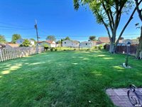 552 29TH Avenue, East Moline, IL 61244