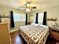 552 29TH Avenue, East Moline, IL 61244