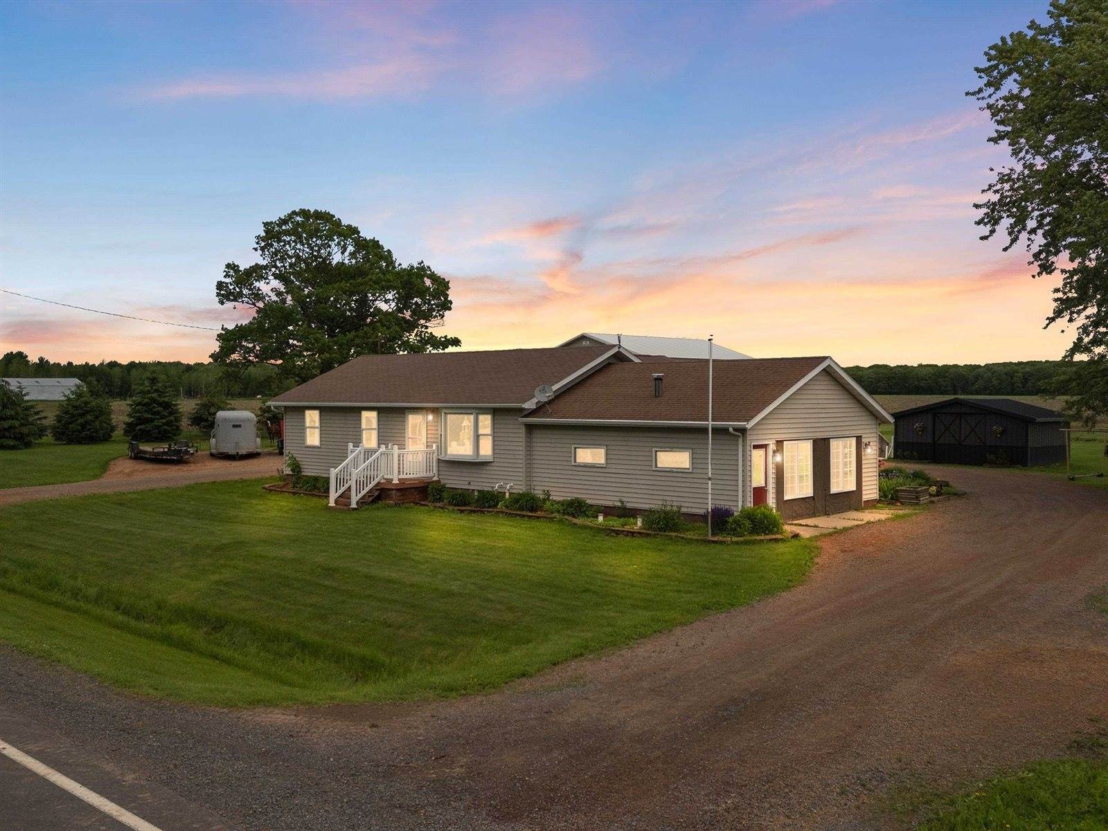 7992 County Road F, Arpin, WI 54410