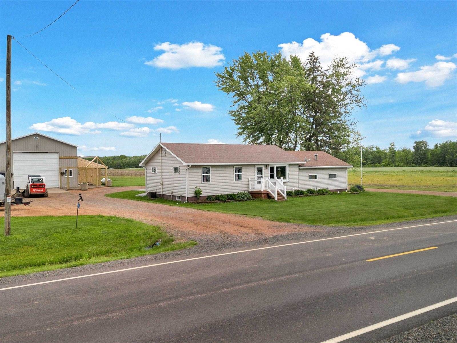 7992 County Road F, Arpin, WI 54410