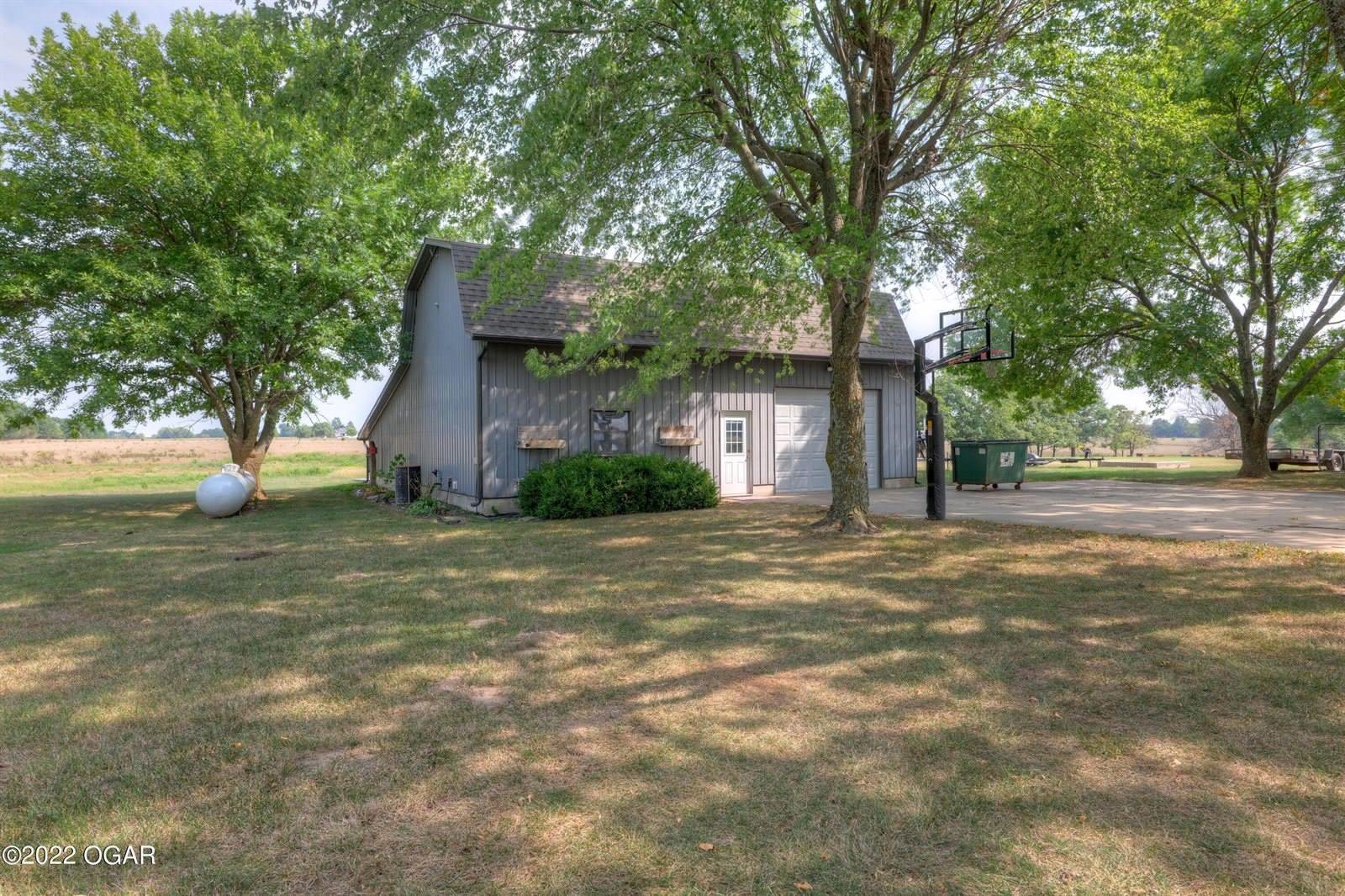 82 SE 40th Lane, Lamar, MO 64759