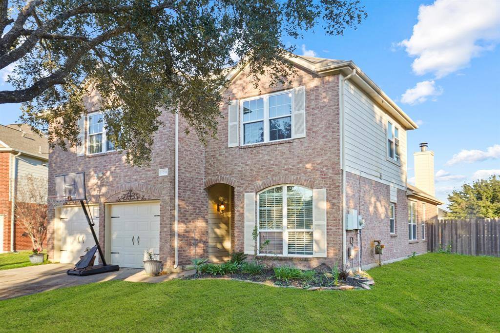 11014 Six Oaks Lane, Houston, TX 77065