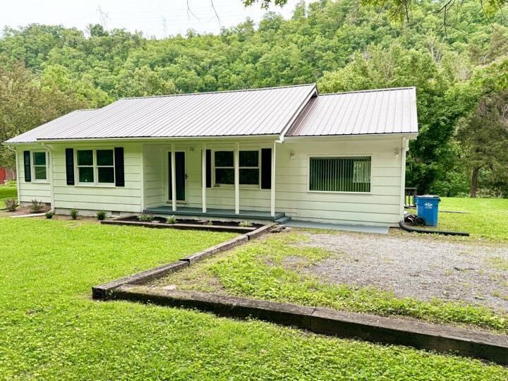 240 Palisades Road, Harrodsburg, KY 40330