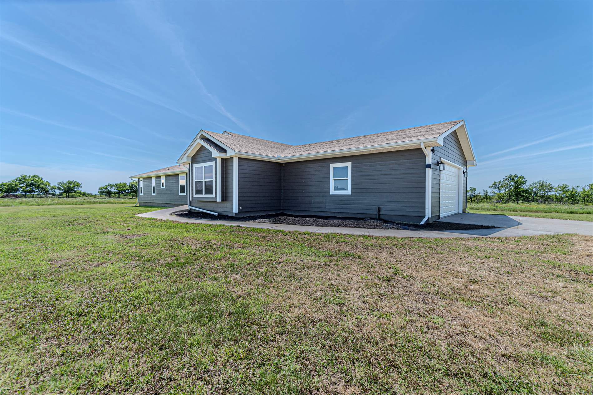 7514 Erichsen Road, Junction City, KS 66441