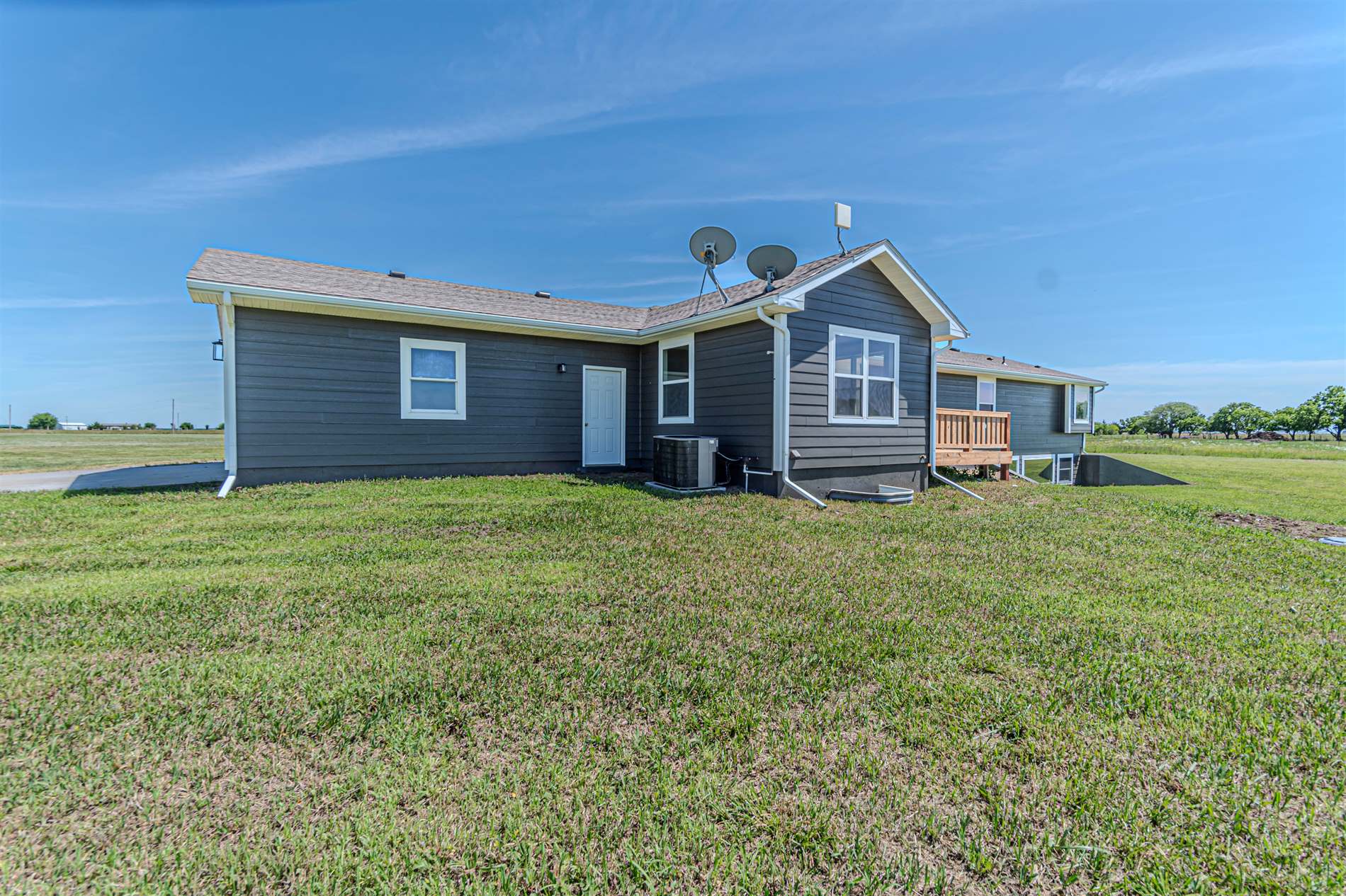 7514 Erichsen Road, Junction City, KS 66441