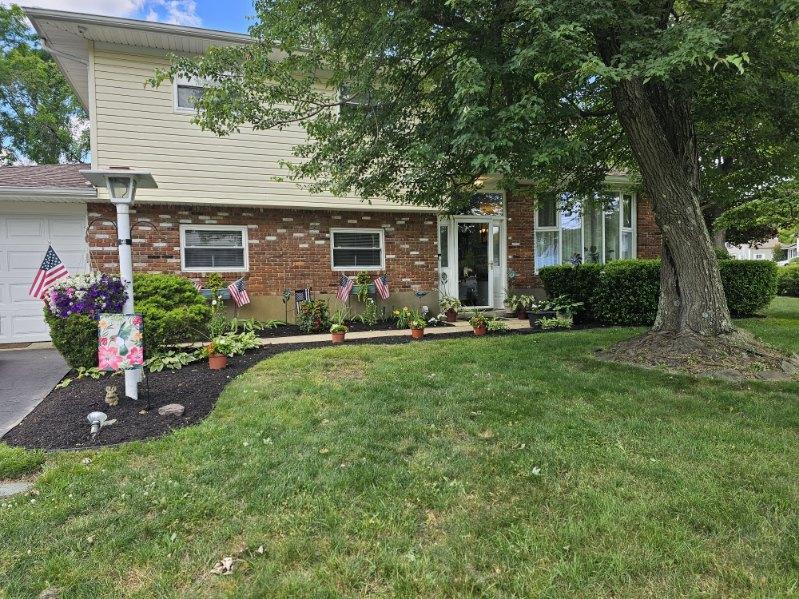 46 Oak Terrace, Howell, NJ 07731