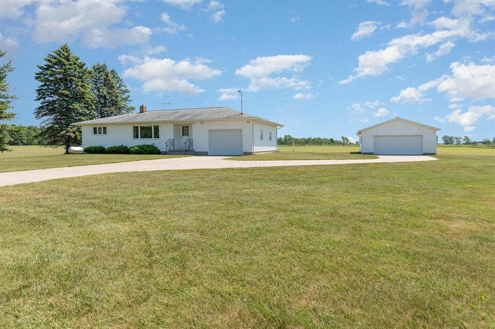 3136 N 7 Mile Road, Pinconning, MI 48650