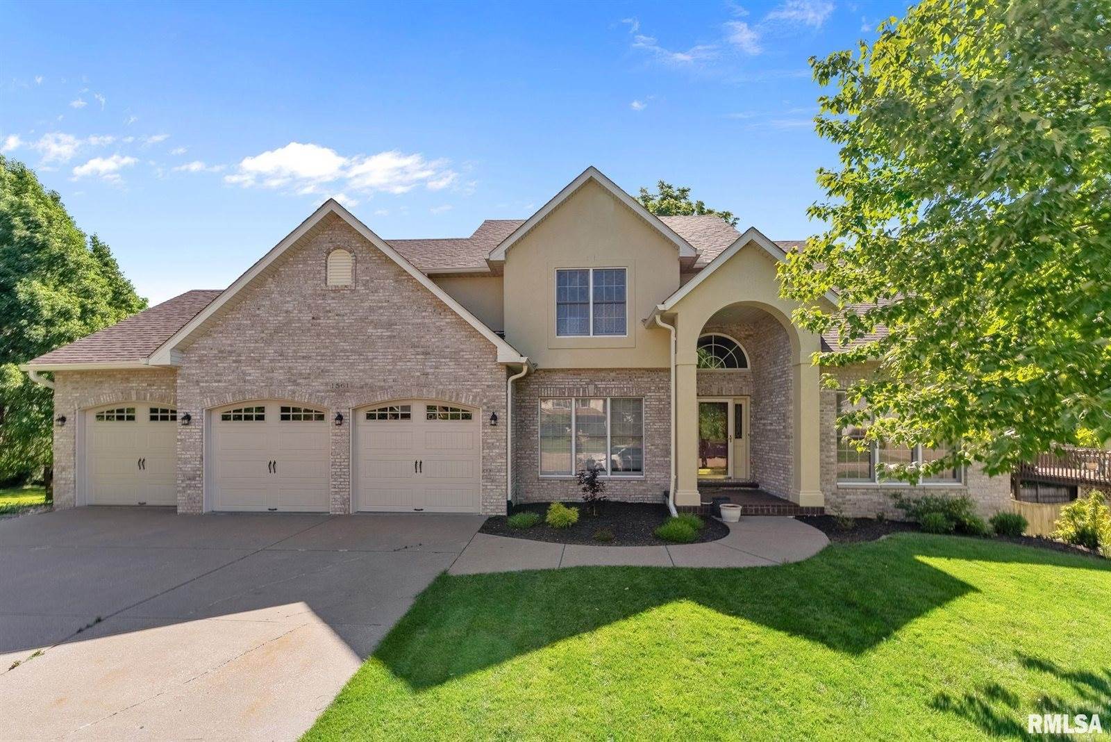 1561 Berryfield Court, Bettendorf, IA 52722