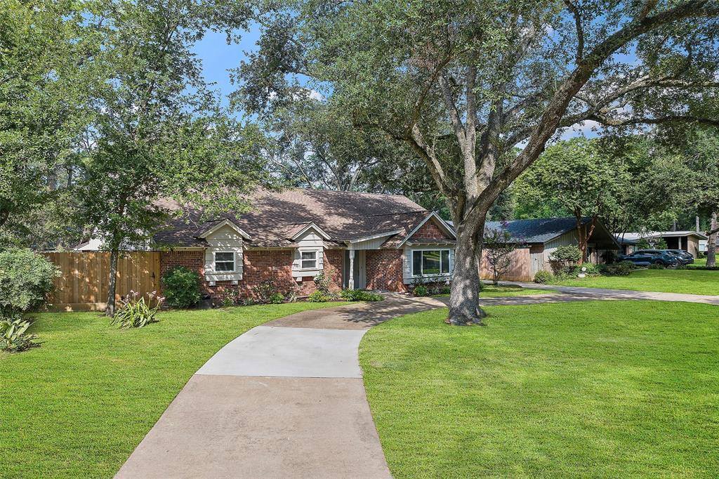 1615 Maux Drive, Houston, TX 77043