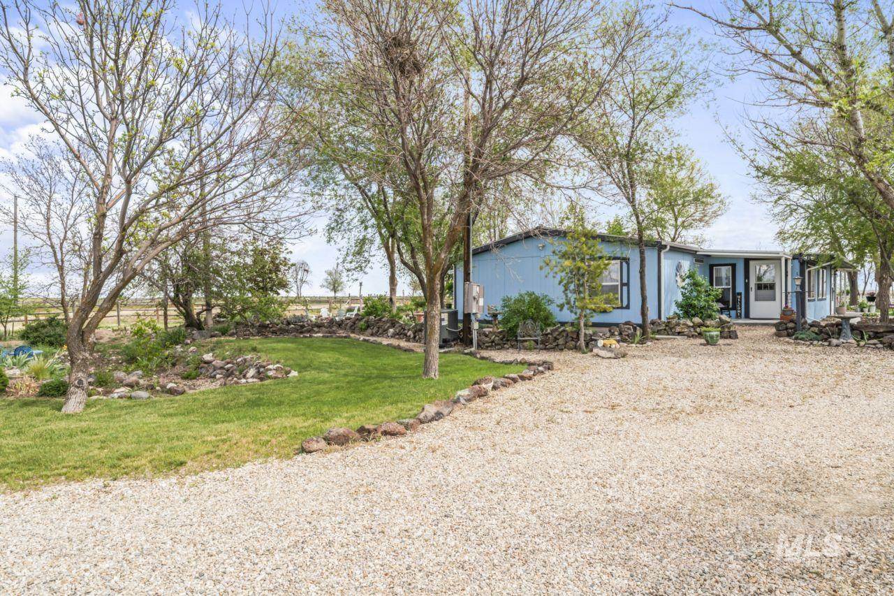 18071 S Broken Sky Ln, Kuna, ID 83634