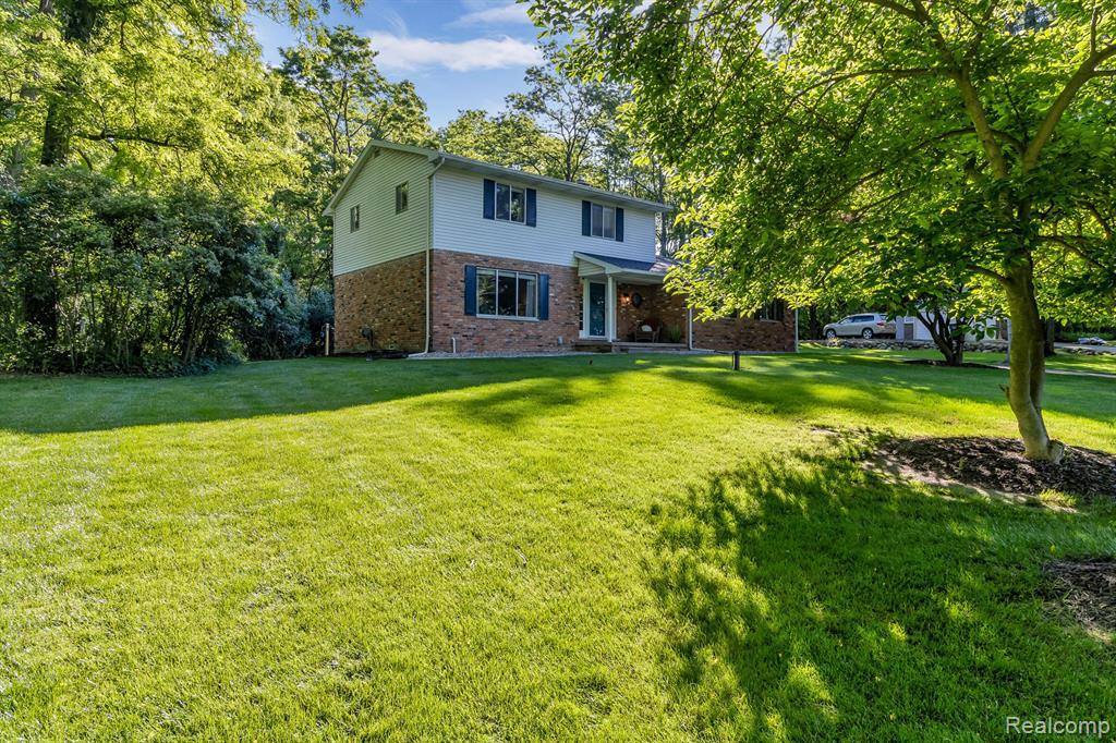 8076 Parkwood, Tyrone Township, MI 48430