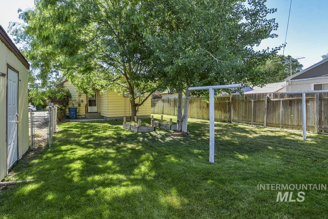 135 North 11th East St, Mountain Home, ID 83647