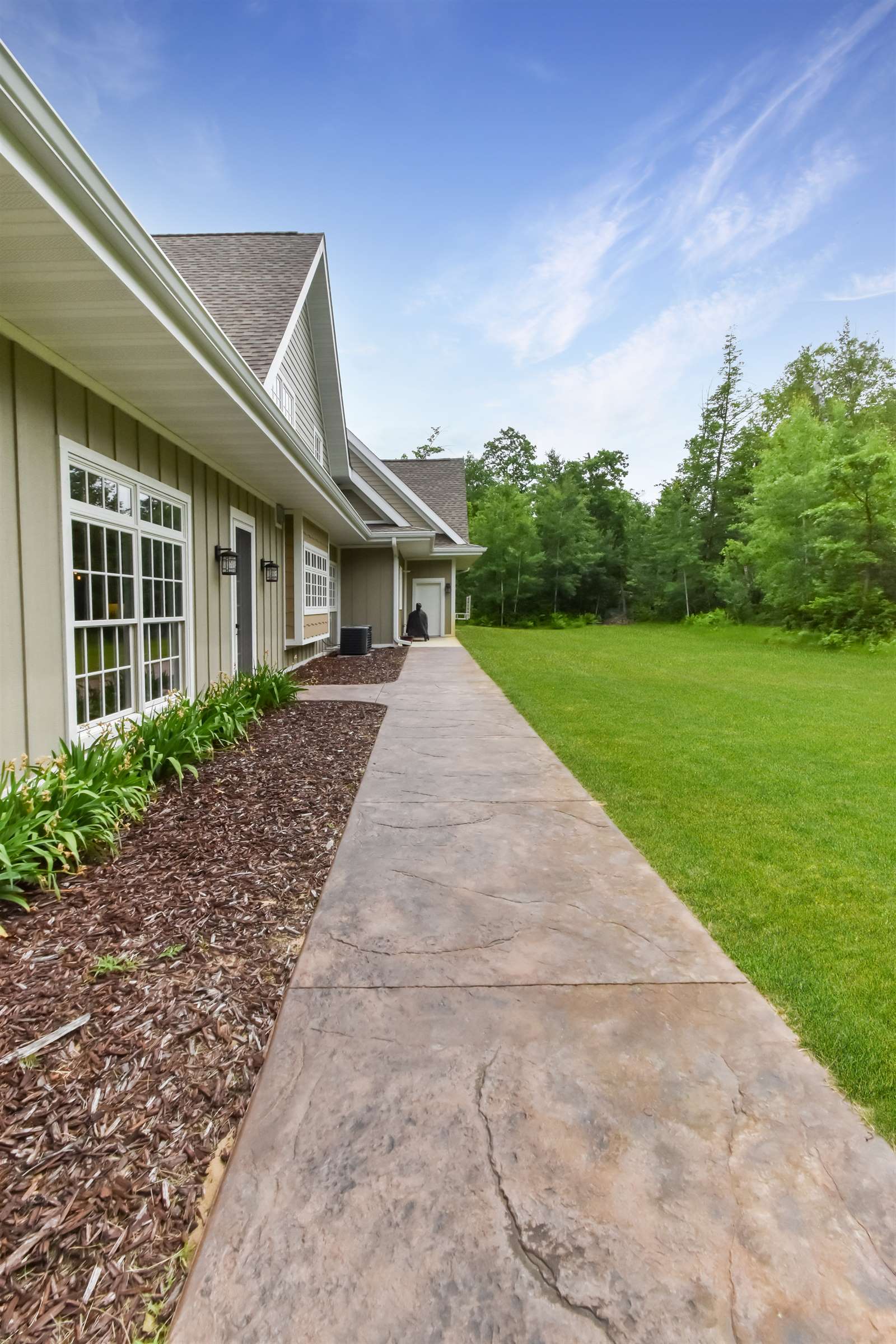 11771 Shadow Trail Drive SW, Fairview Township, MN 56401