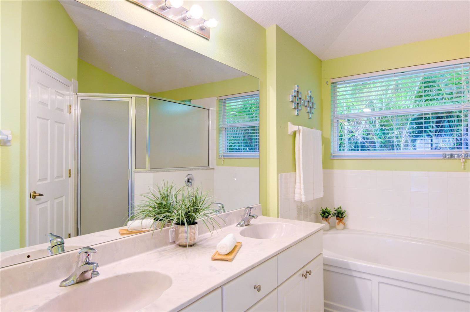 5015 60TH Drive East, Bradenton, FL 34203