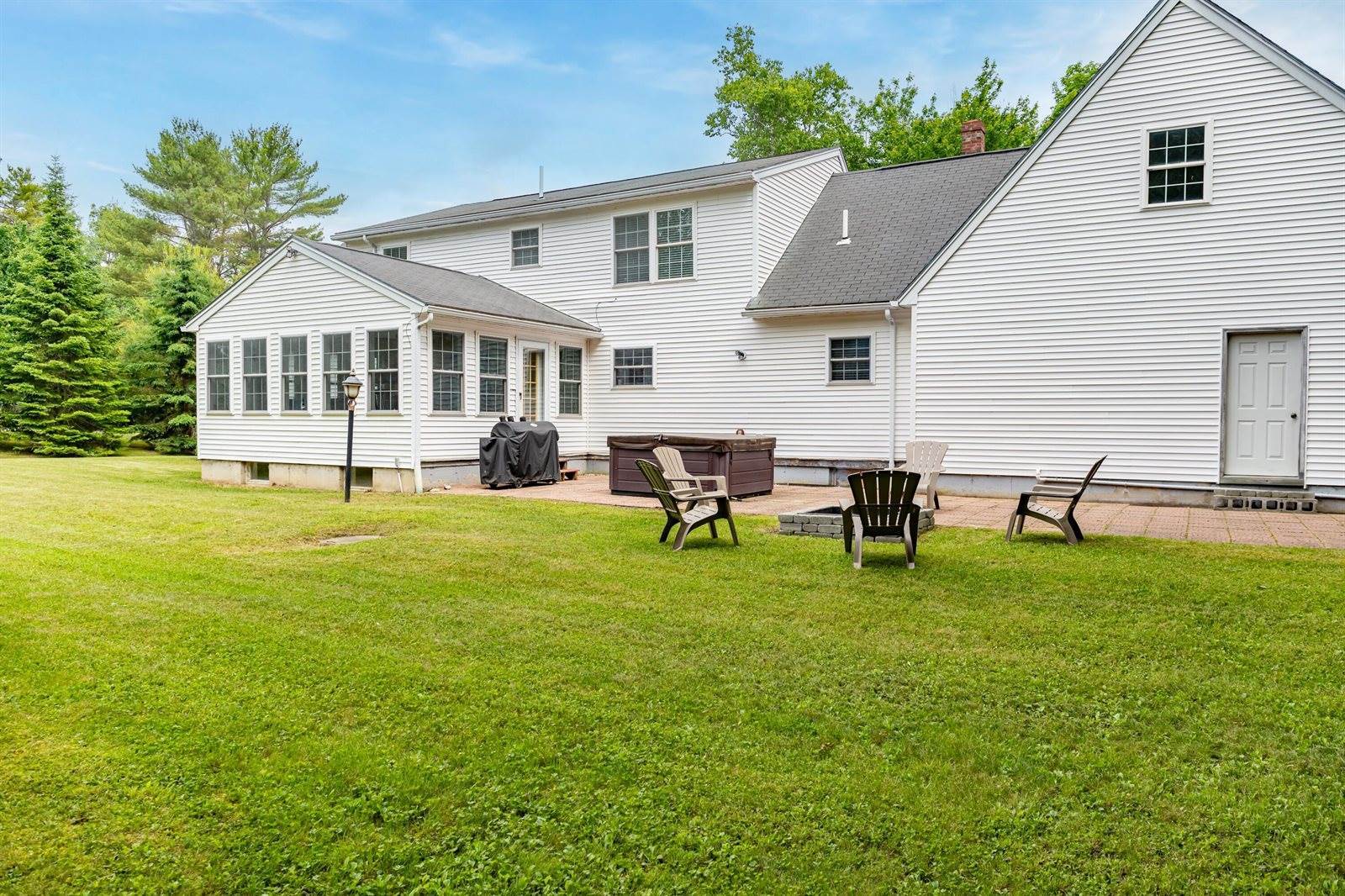 12 Surrey Lane, Hampden, ME 04444