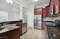 313 Capri Place, Ocean Springs, MS 39564